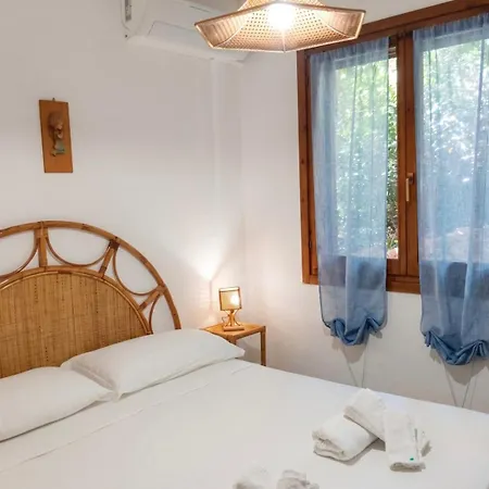Casa Sunshine-sea View 아파트